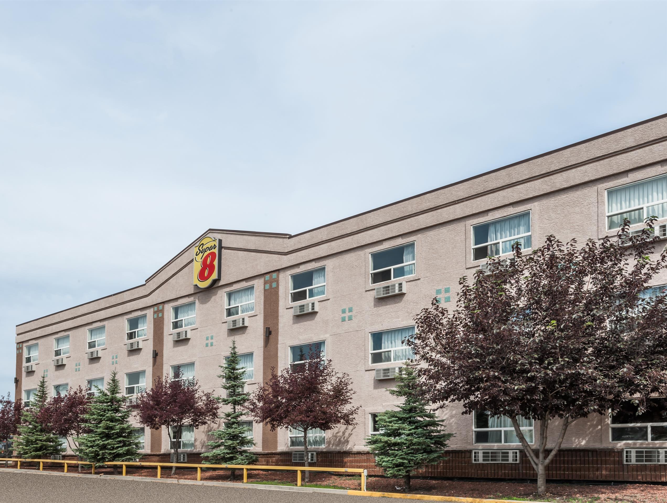 Super 8 By Wyndham Edmonton/West Hotel Exterior photo